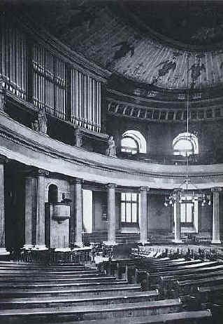 Blick in die Paulskirche vor der Zerstoerung