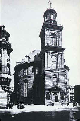 Die Paulskirche rechts daneben der Alten Boese