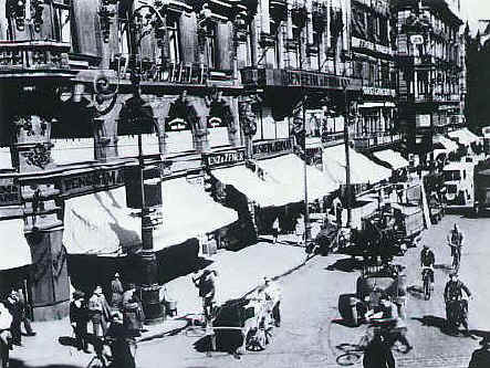 Mittaeglicher Hochbetrieb an der Hauptwache 1930
