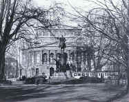 Opernhaus um 1925