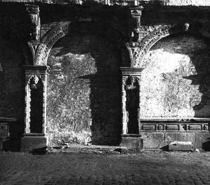 Erdgeschoss  Ground Floor