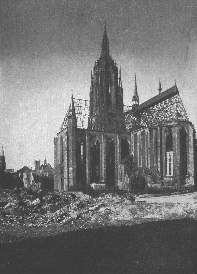 Dom 1945