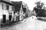 Eschersheim_Gemeindegasse_1900.jpg (57404 bytes)