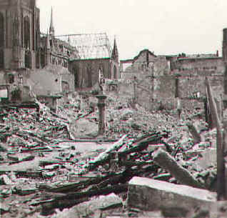 Altstadtwinkel mit Eingang zur Saalgasse (after destruction)